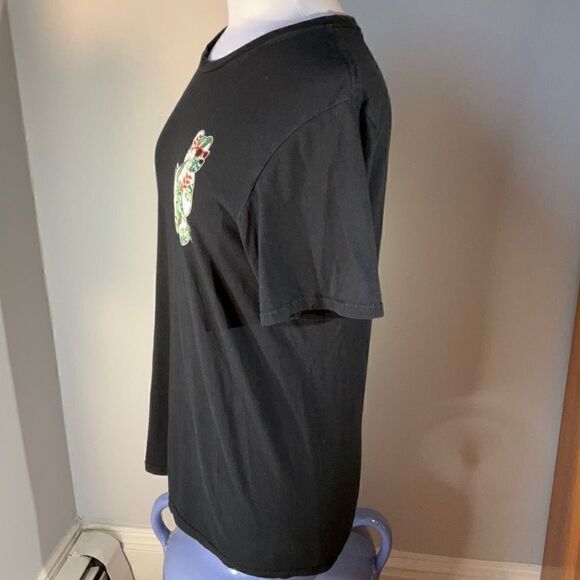 Riot Society Medium Black Tee with Kawaii Bear with Solo Cup! FKR - Picture 8 of 9